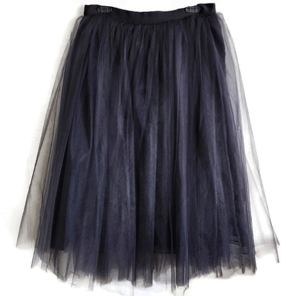 Elizabeth and James Dresses & Skirts - Elizabeth and James Everleigh Black Layered Tulle A-Line Tutu Style Midi Skirt